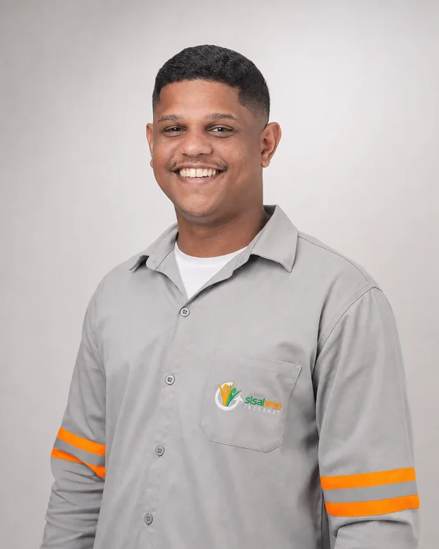 Lucas, técnico da Sisalweb